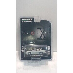 CHASE Greenlight Hollywood The X Files Ford Crown Victoria 1993 1:64 Diecast